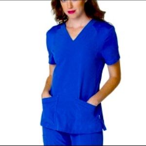 Adar Scrub Top size M